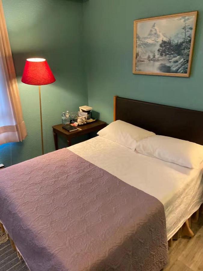 Rodmay Hotel Powell River Bagian luar foto