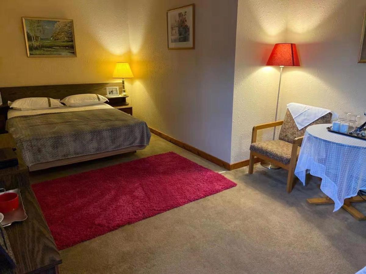 Rodmay Hotel Powell River Bagian luar foto