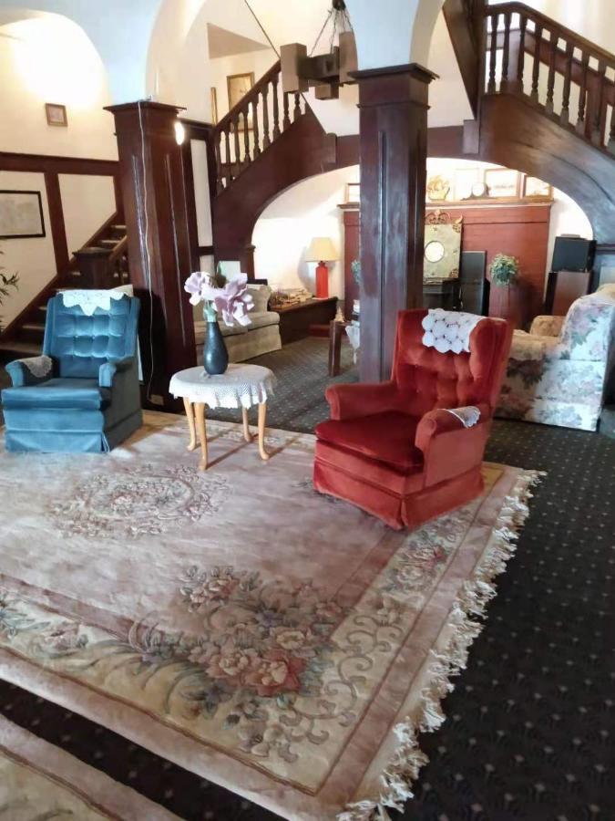 Rodmay Hotel Powell River Bagian luar foto