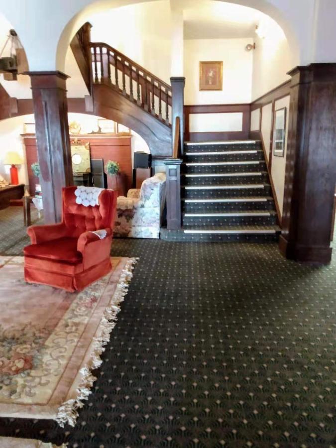 Rodmay Hotel Powell River Bagian luar foto